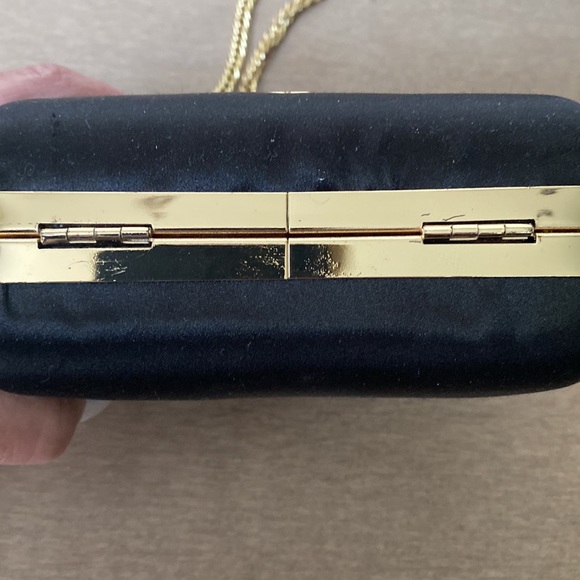 Vintage Monet Black Box Clutch with Chain strap - Picture 4 of 6